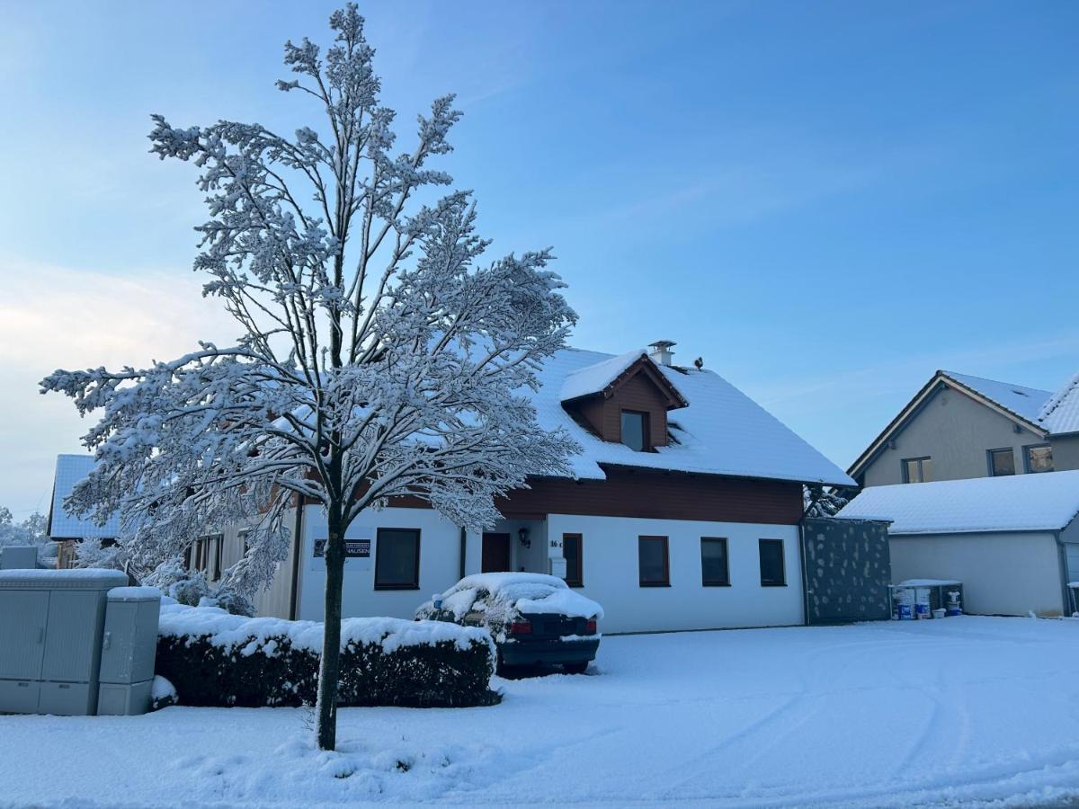 Pension Zum Paradies Harthausen  Eksteriør billede