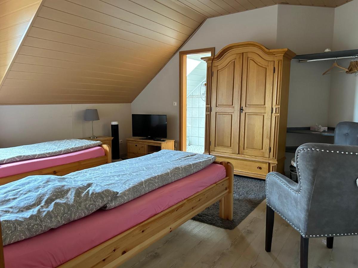 Pension Zum Paradies Harthausen  Eksteriør billede